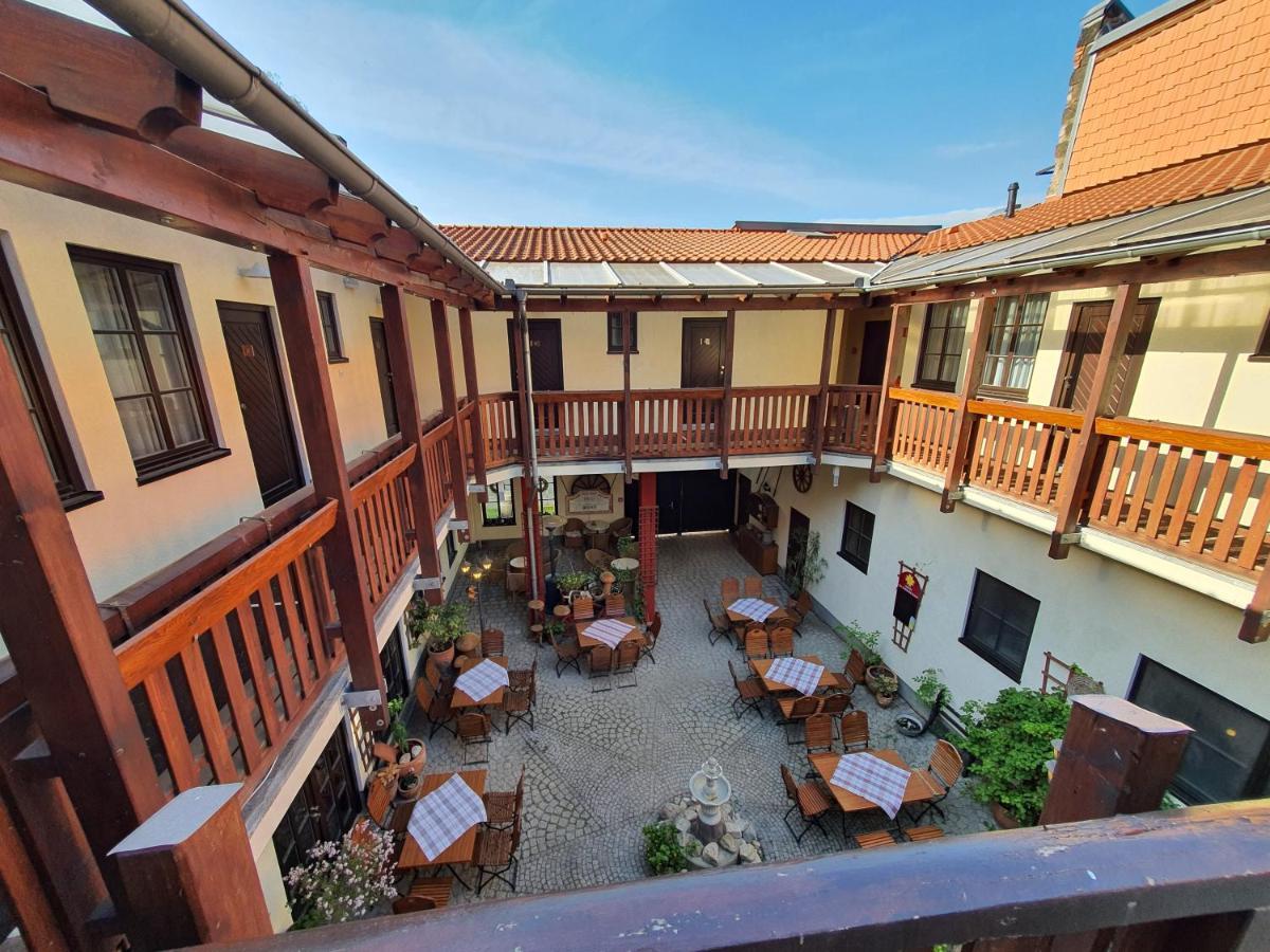 Hotel Zur Goldenen Sonne Quedlinburg Exteriör bild