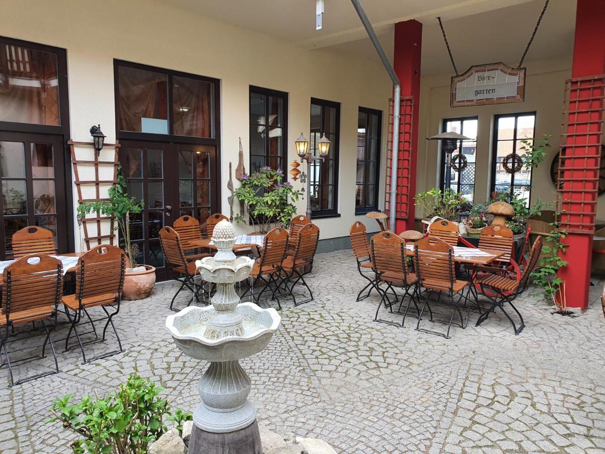 Hotel Zur Goldenen Sonne Quedlinburg Exteriör bild